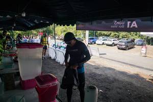 BIB: 
                            <button type="button" onclick="openModal(28152190)" class="btn btn-primary btn-sm float-right btn-popup" data-toggle="modal" data-target=".modal-high-quality">
                        <i class="fas fa-shopping-cart"></i> Add to Cart
                    </button>
                                            <button type="button" onclick="isThisMe(28152190, true)" class="btn btn-success btn-sm float-right btn-popup btn-isme hidden" data-toggle="tooltip" data-placement="bottom" title="นี่คือรูปของคุณใช่ไหม คลิกที่นี่เพื่อเอาเข้าอัลบั้ม">
                        <i class="fas fa-plus"></i> Add to album
                    </button>
                    <button type="button" onclick="isThisMe(28152190, false)" class="btn btn-warning btn-sm float-right btn-popup btn-isnotme hidden">
                        <i class="fas fa-ban"></i> Remove from album
                    </button>